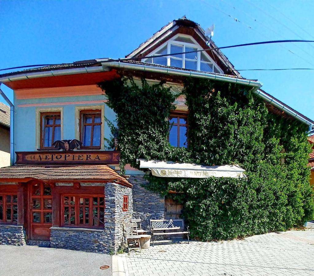 Artist Apartment Банска-Бистрица Экстерьер фото